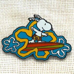 Vintage Peanuts Snoopy Collectible Enamel Lapel Pin Surfing / extercise 1.5"